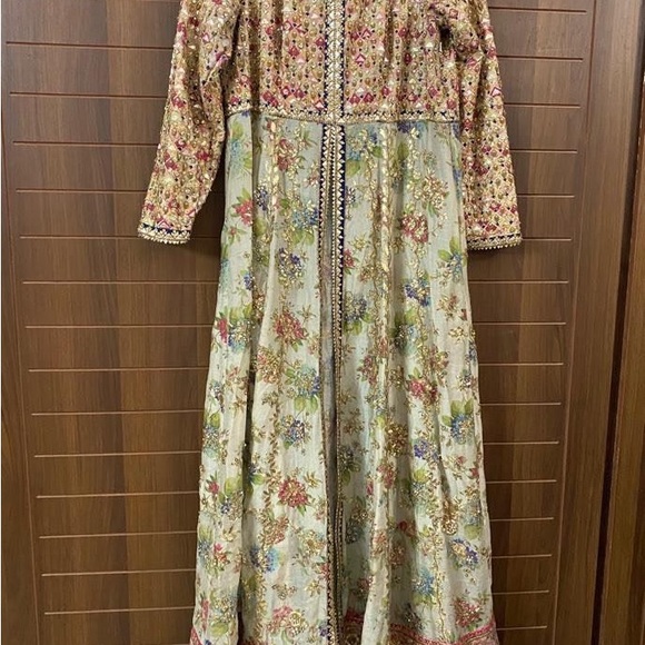 Pakistani Formal Dress/ Designer Sania Maskatiya - Picture 7 of 12